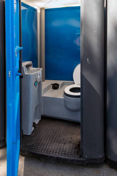 Best Luxury portable toilet rental  in The Crossings, FL